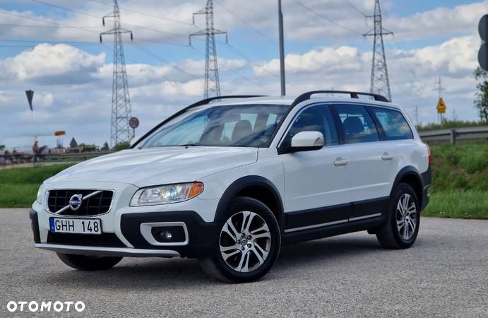 Volvo XC 70 - 1