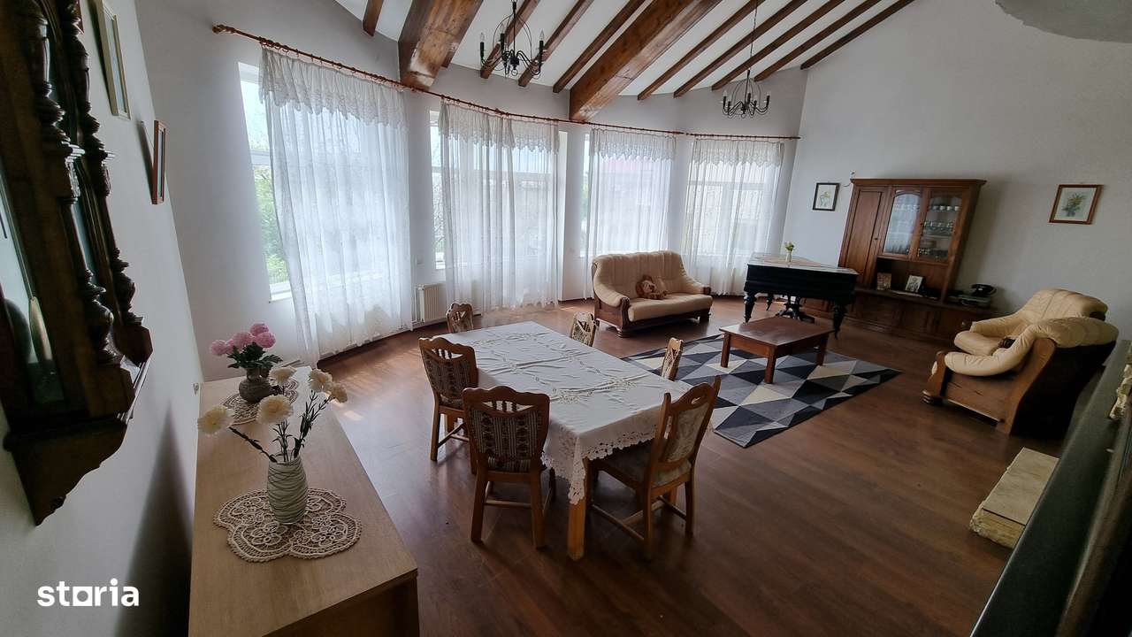 Techirghiol-vila deosebita D+P+1+M - Imagine principală: 4/20