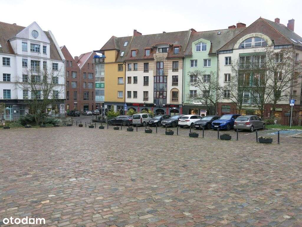 Kawalerka, ul. Grodzka, z widokiem na skwer!-18