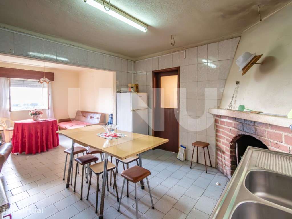 Quinta T2 com Habitação, Infraestruturas Agrícolas e Terreno com Vi...-17