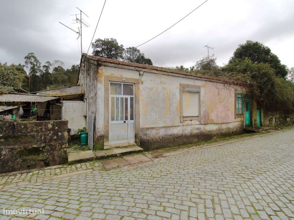 Moradia para restauro Águas Santas - Grande imagem: 5/9