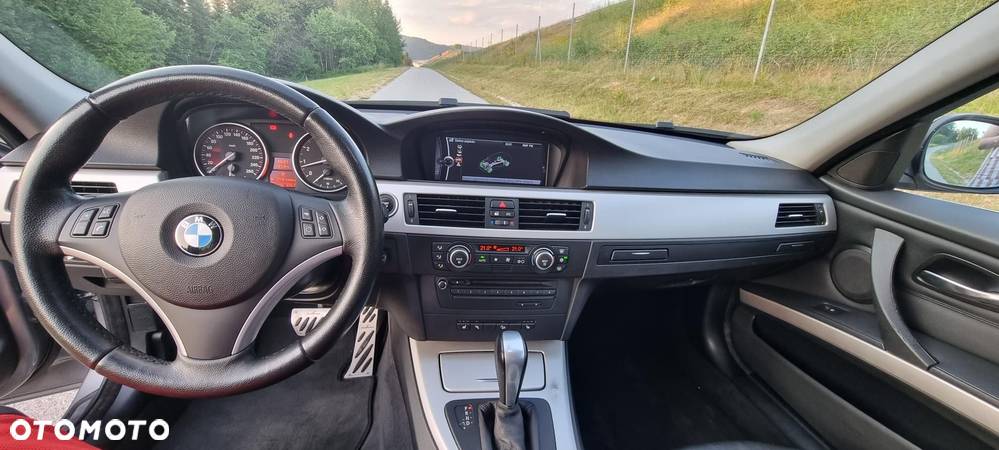 BMW Seria 3 325i xDrive Touring Edition Exclusive - 8