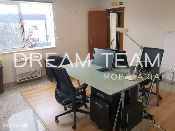 Armazém com escritório no Vale do Alecrim -  Pinhal Novo-20