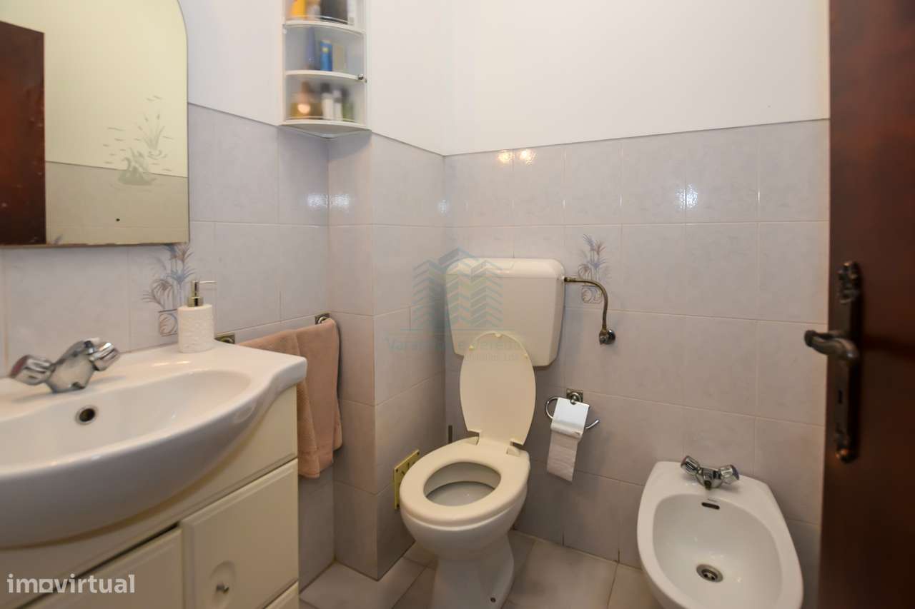 Apartamento T3 com Garagem - Entroncamento-11