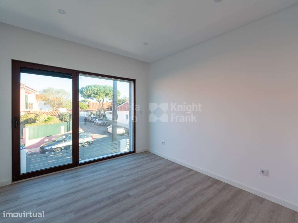 Moradia T4 com jardim, piscina e garagem em Birre-9