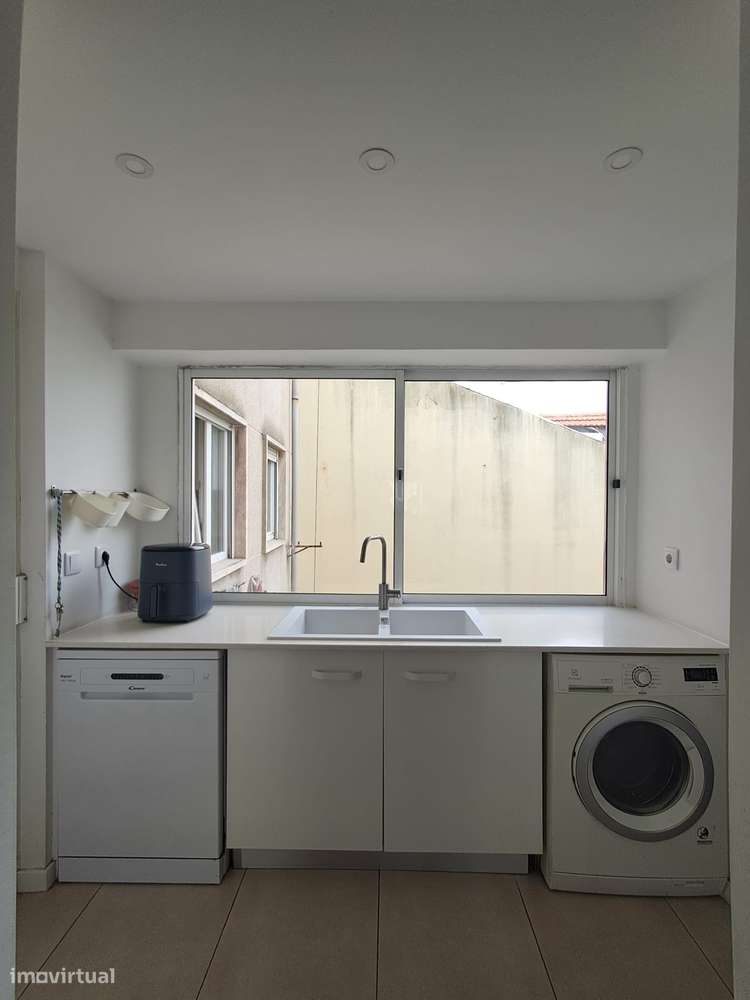 Apartamento T4 para Arrendamento – Zona de Entrecampos - Grande imagem: 5/11