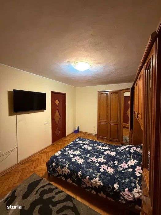 Apartament 4 camere Universitate - Imagine principală: 4/8