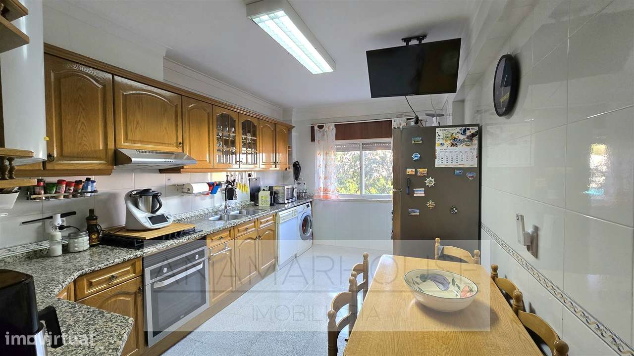 T3, com varandas, arrecadação pronto a habitar, Massama e Monte Abraão-13