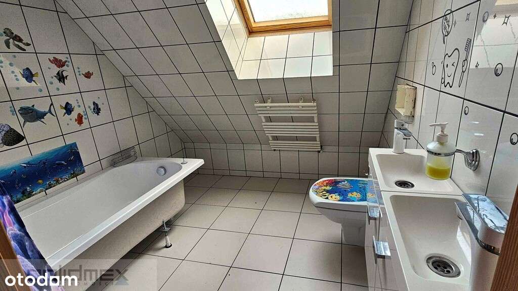 Dom z bala, gotowy do zamieszkania.-14