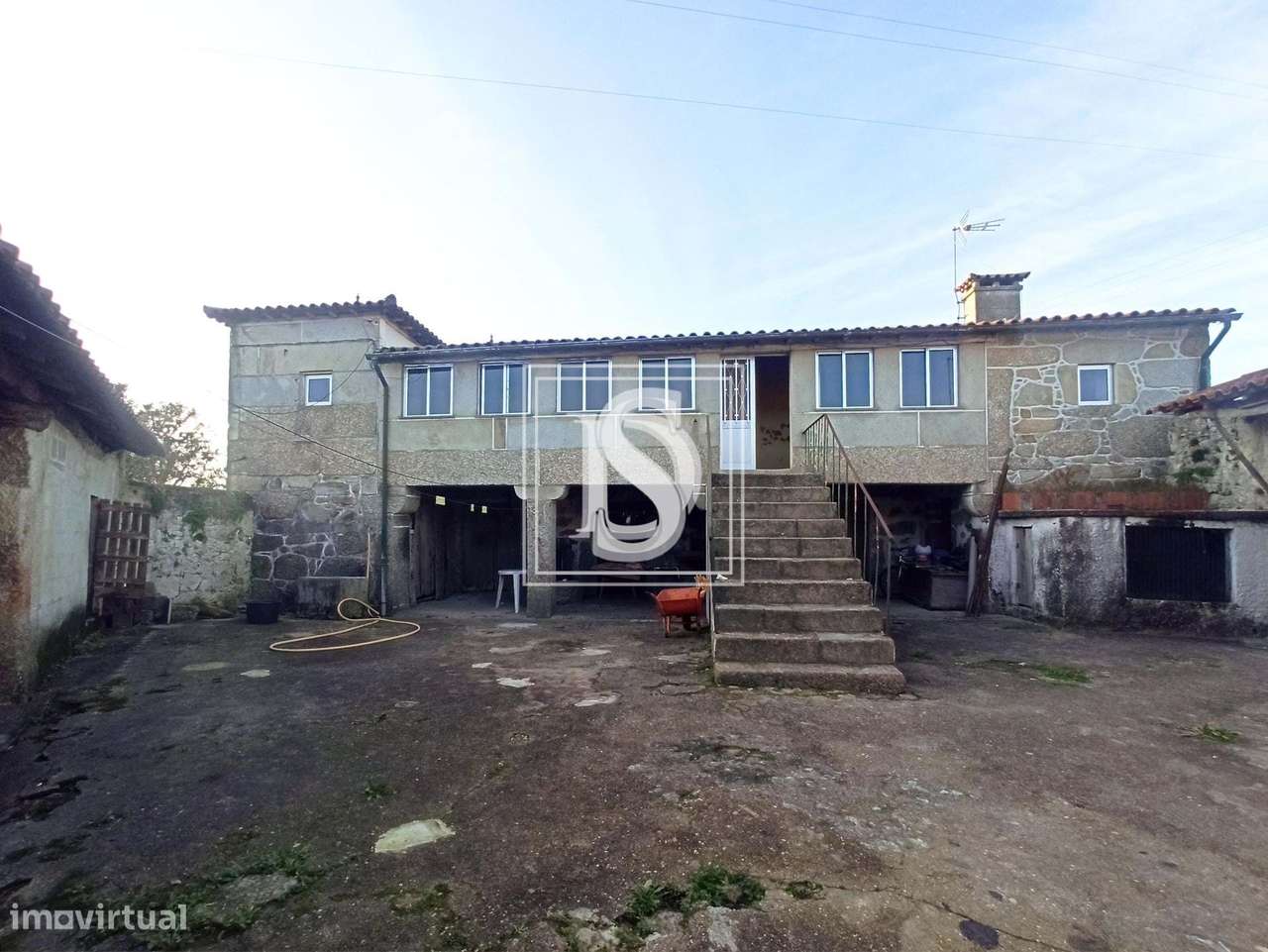 Moradia Rústica T3 para Restauro - Grande imagem: 1/30