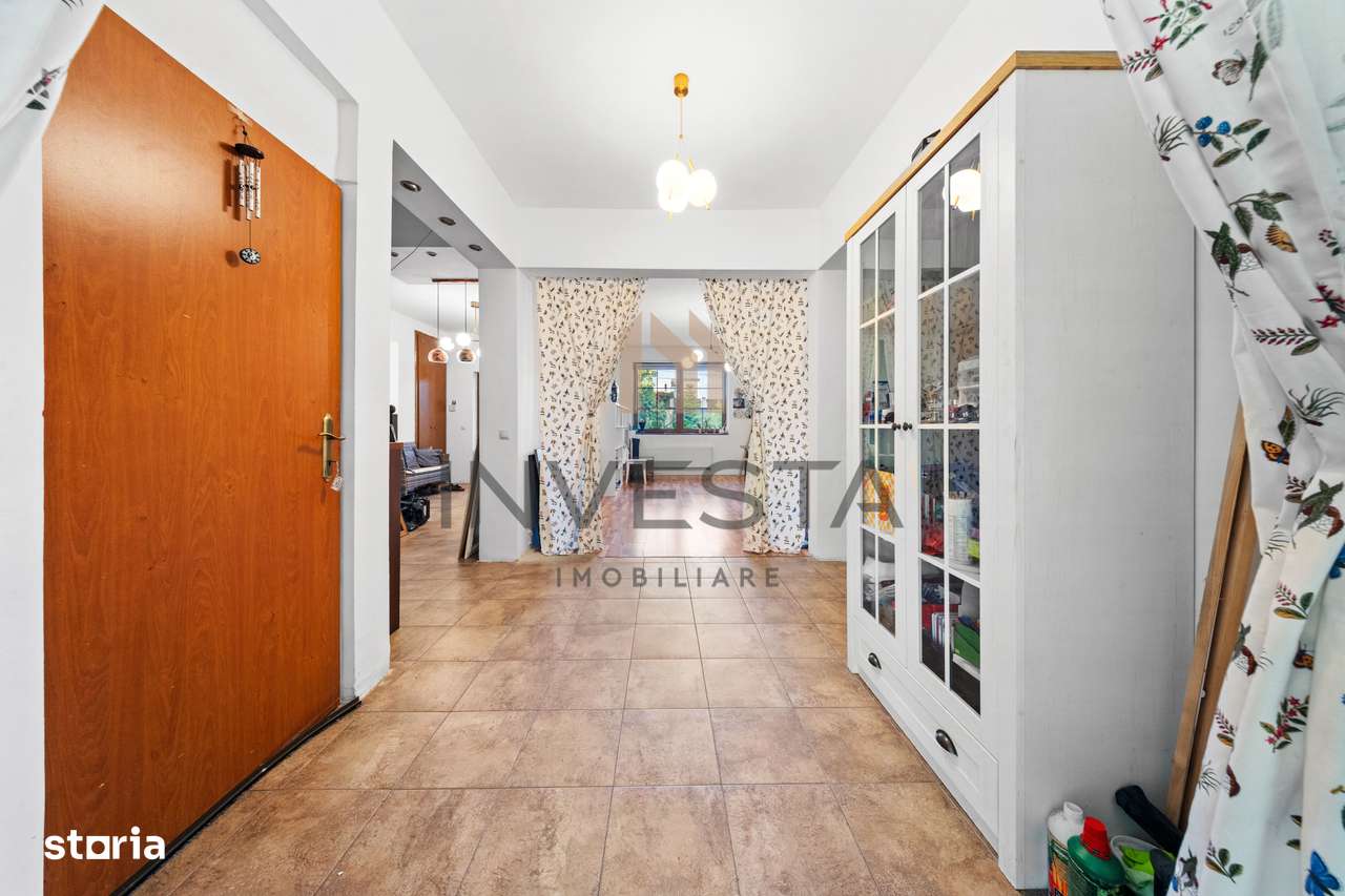 Resedinta impunatoare cu teren generos de 2.012 mp in Buna Ziua! - Imagine principală: 5/12