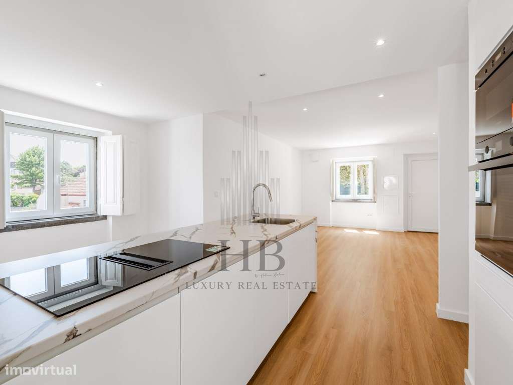 Andar de Moradia T2 + Anexo T1 Independente | Vista Mar e Serra | P...-18