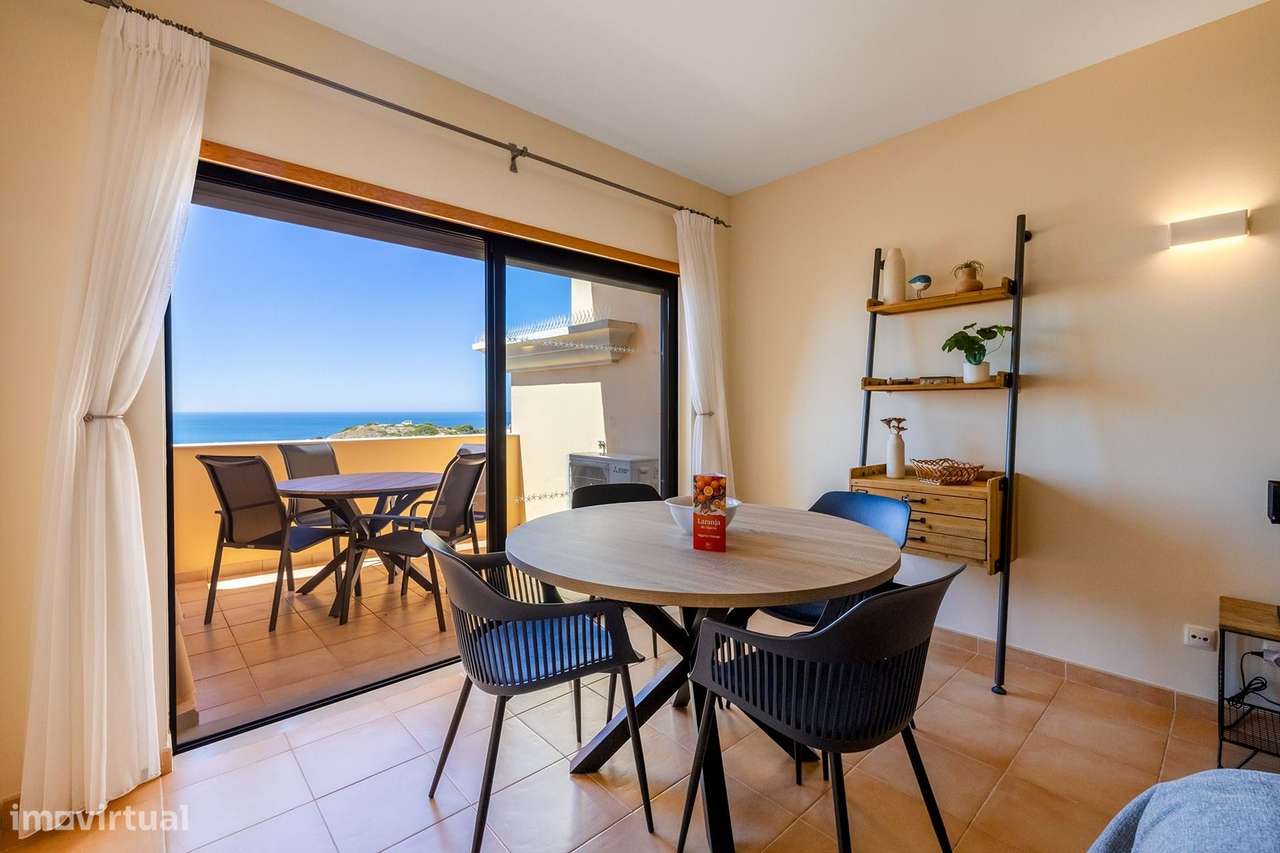 DESLUMBRANTE APARTAMENTO T0 + MEZZANINE TOP FLOOR COM VISTA MAR, PISCI - Grande imagem: 4/26