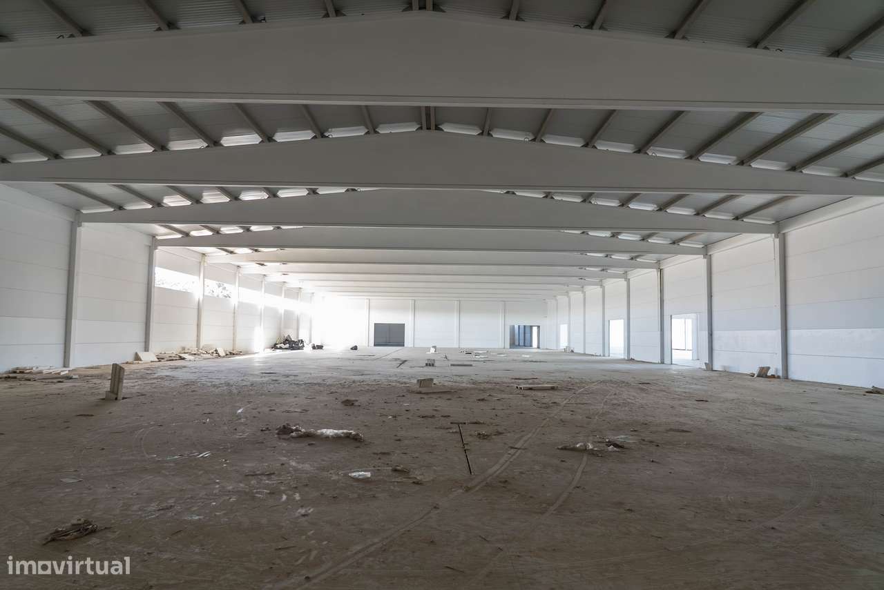 Entreposto em A-dos-Cunhados 8040m2-11