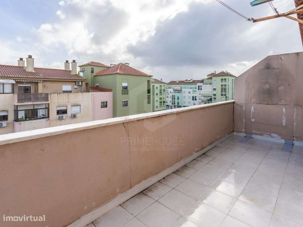 Apartamento T3 no Último Andar | Vista Serra da Arrábida - Grande imagem: 4/29