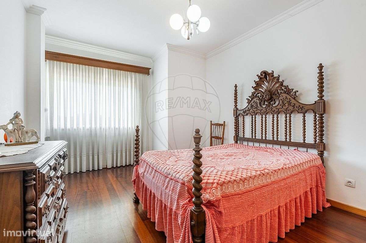 Moradia T4 para venda-33