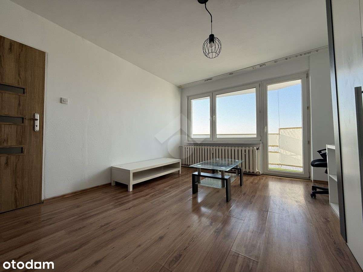 2 pokojowe mieszkanie z osobną kuchnią i balkonem! Widok na Kraków!-3