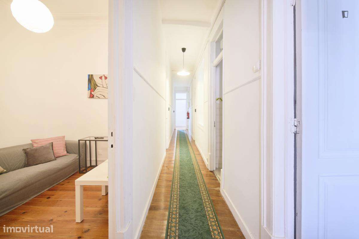 Quarto - localizado em Saldanha Lisbon - Grande imagem: 4/9