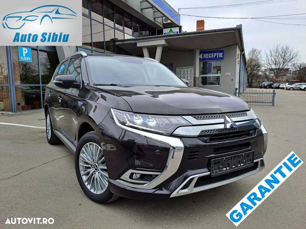 Mitsubishi Outlander - 1