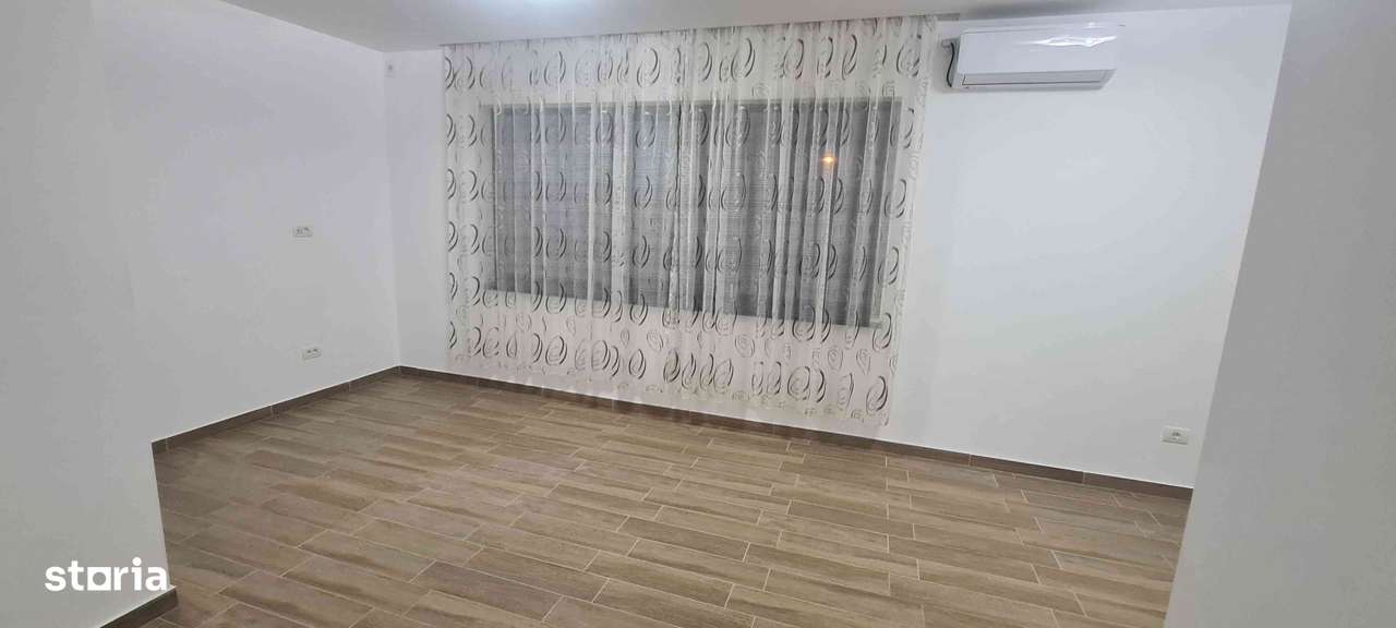 3 camere 94 mp, nemobilat Casa de Cultură - Imagine principală: 2/16