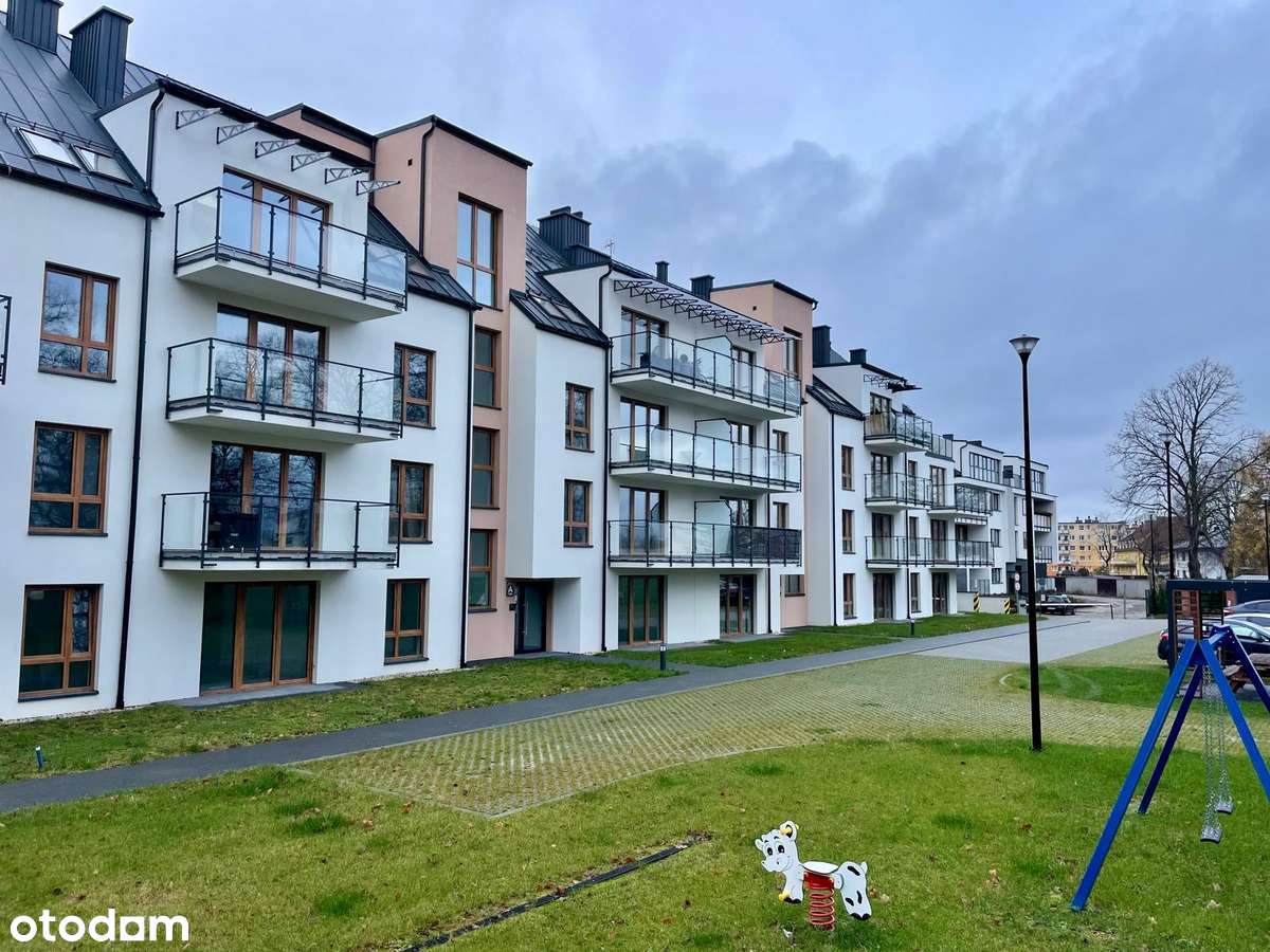 Nowa kawalerka z miejscem postojowym i komórką lokatorską-1