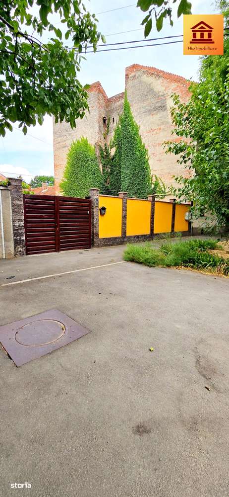 Casa Str Marasesti ( Singur in curte )-1