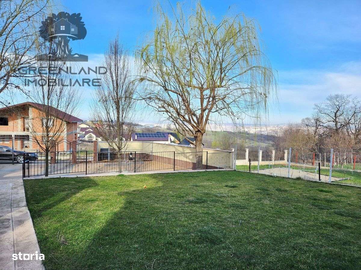 Vila 4 CAM, 2 bai, 150mp, teren 700 mp, langa Famiy Market Miroslava - Imagine principală: 3/11