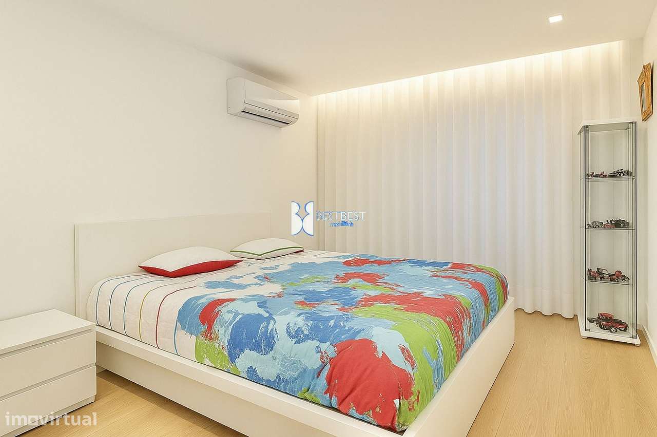 EXCELENTE T3, VARANDAS, TERRAÇOS E GARAGEM DUPLA–CALENDÁRIO,FAMALI-15