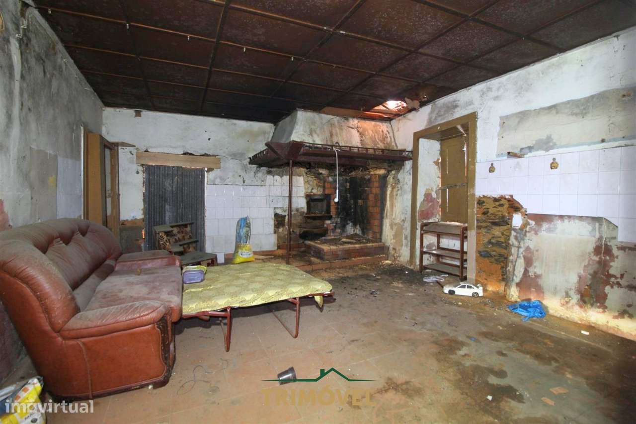 Moradia para remodelar em Válega, Ovar-3