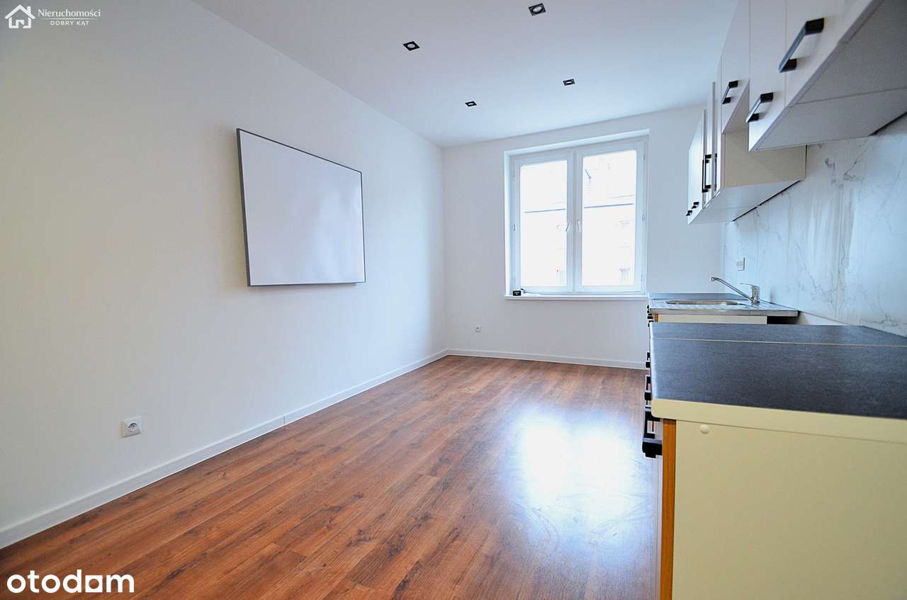 Po generalnym remoncie | 50 m2 | 2 pokoje | Rozbar-0