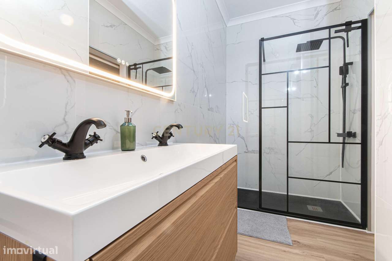 Apartamento Renovado em Samora Correia, Benavente-14