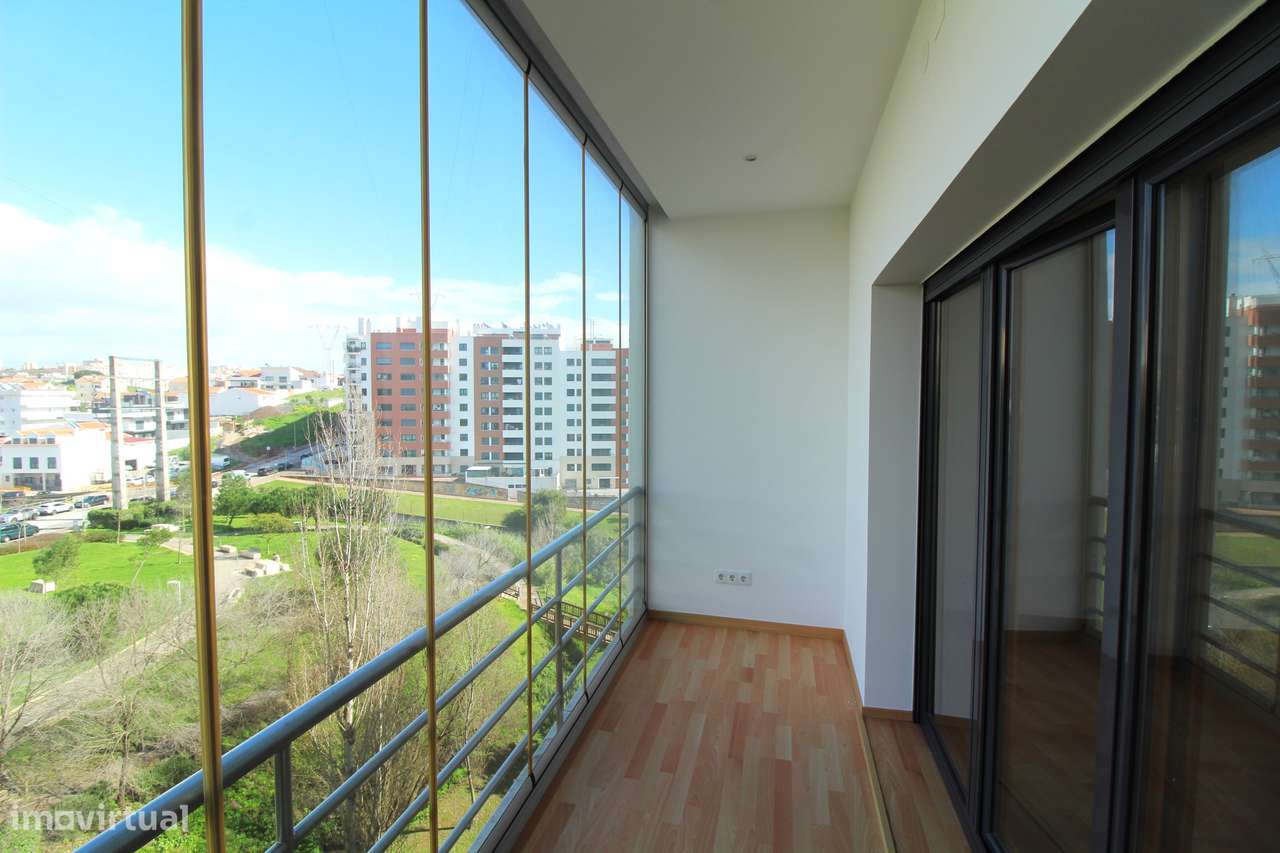 COLINAS DO CRUZEIRO -  T3 com 150 m² e 4 lugares de garagem!-13