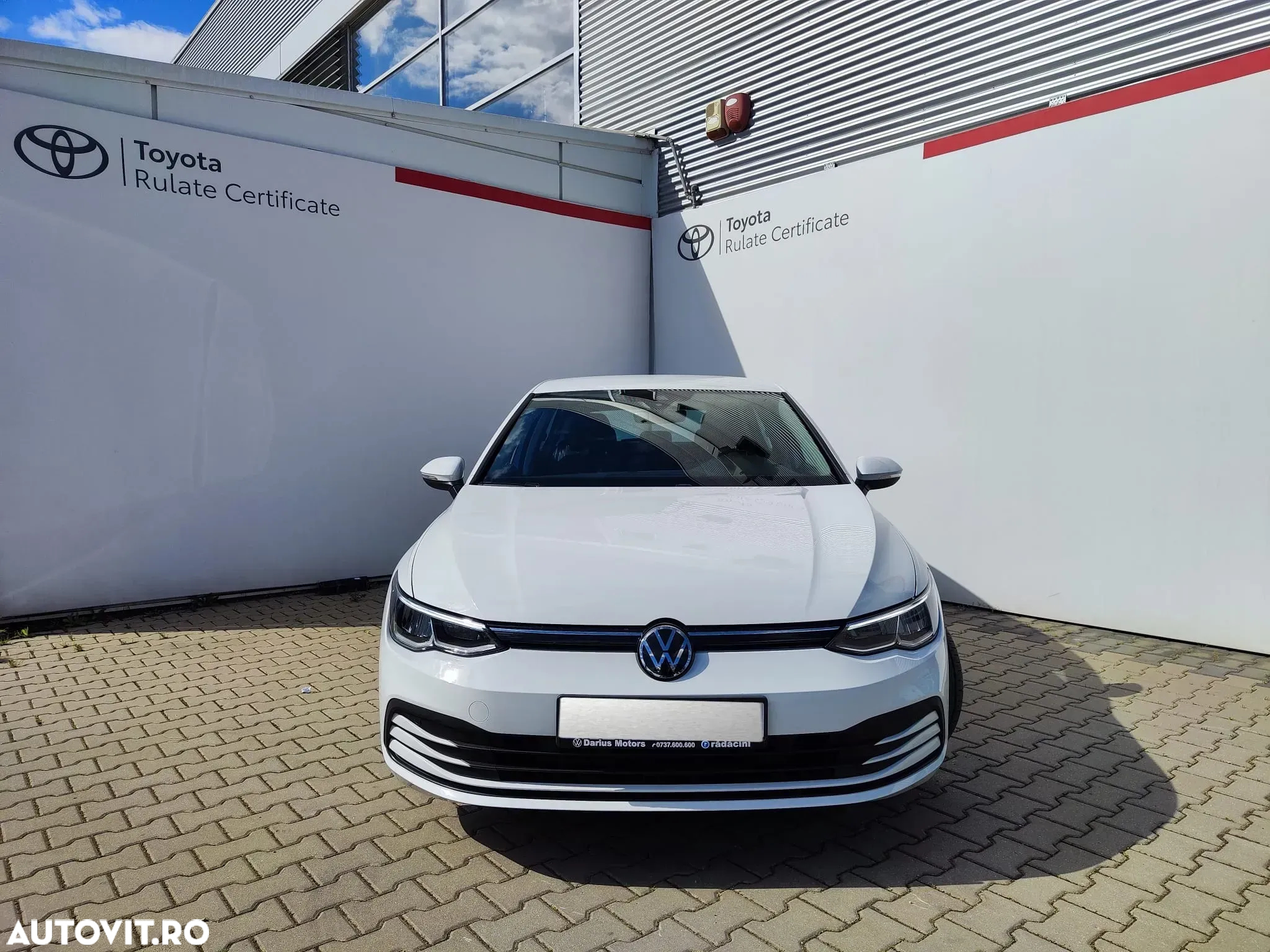 Volkswagen Golf 1.0 TSI Life - 2