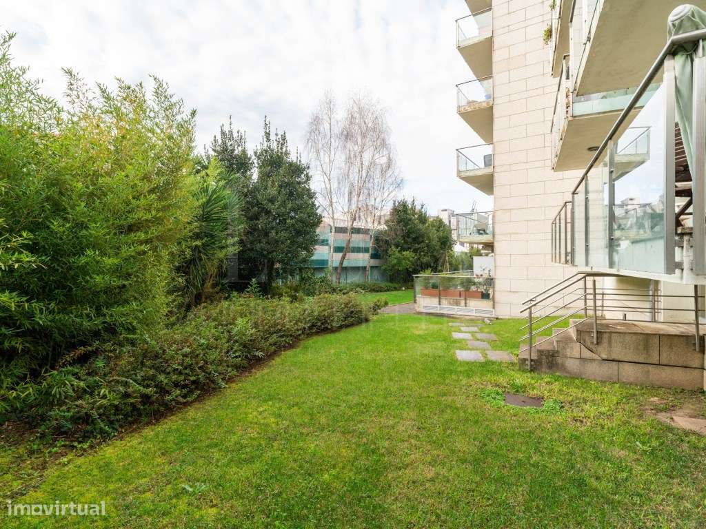 T2 PREMIUM À ROTUNDA DA BOAVISTA-31