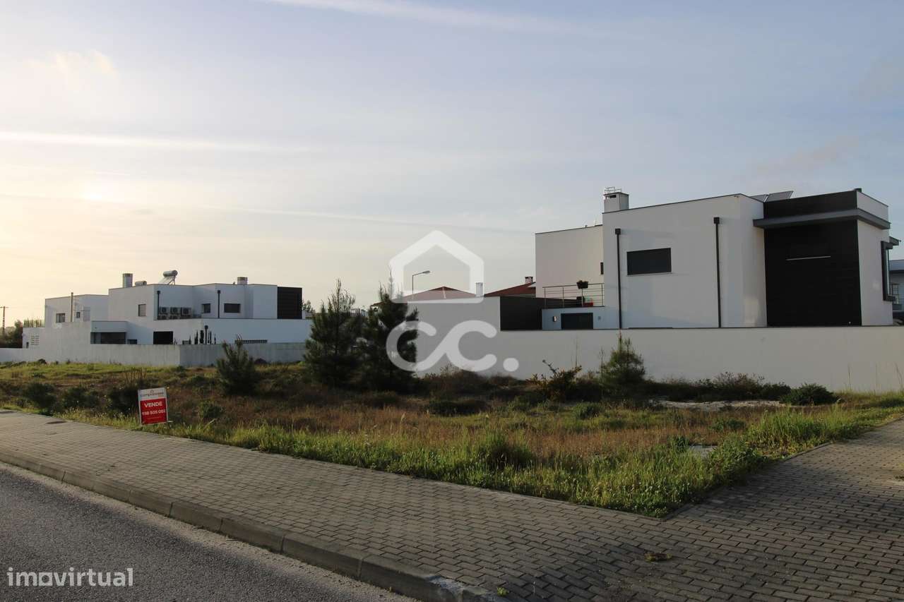 Lote terreno individual na Marinha Grande, perto acesso A8. - Grande imagem: 5/10