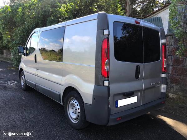 Opel Vivaro 2.0CDTI 6 LUGARES - 9