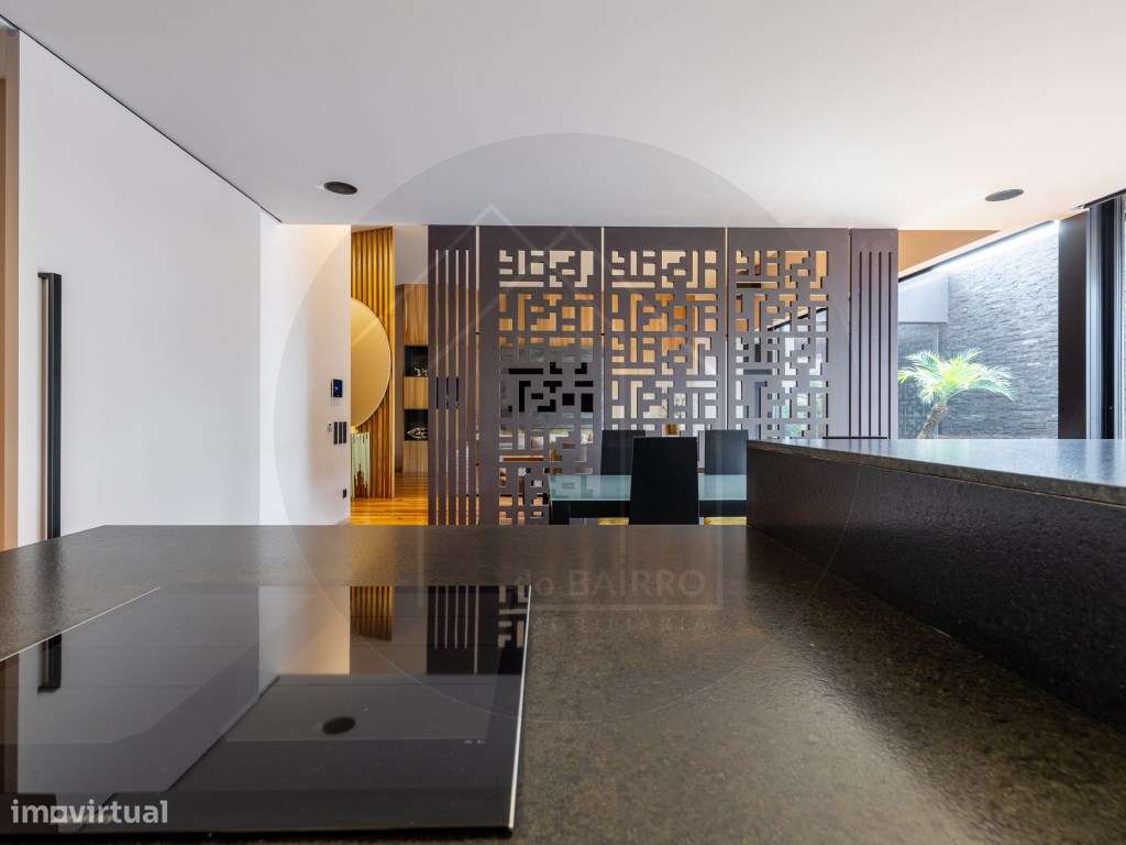 Moradia T6, térrea contemporânea, piscina, terraços e jardim junto ...-23