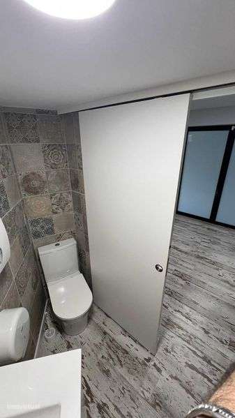 Escritório Foz do Douro / Praça do Império - Remodelado - Grande imagem: 5/8