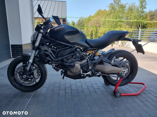 Ducati Monster - 2