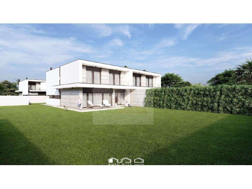 Moradia T3 com 3 Suites - Conforto e Modernidade - Antas L2-10