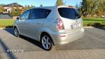 Toyota Corolla Verso 2.2 D-CAT DPF Sol - 8