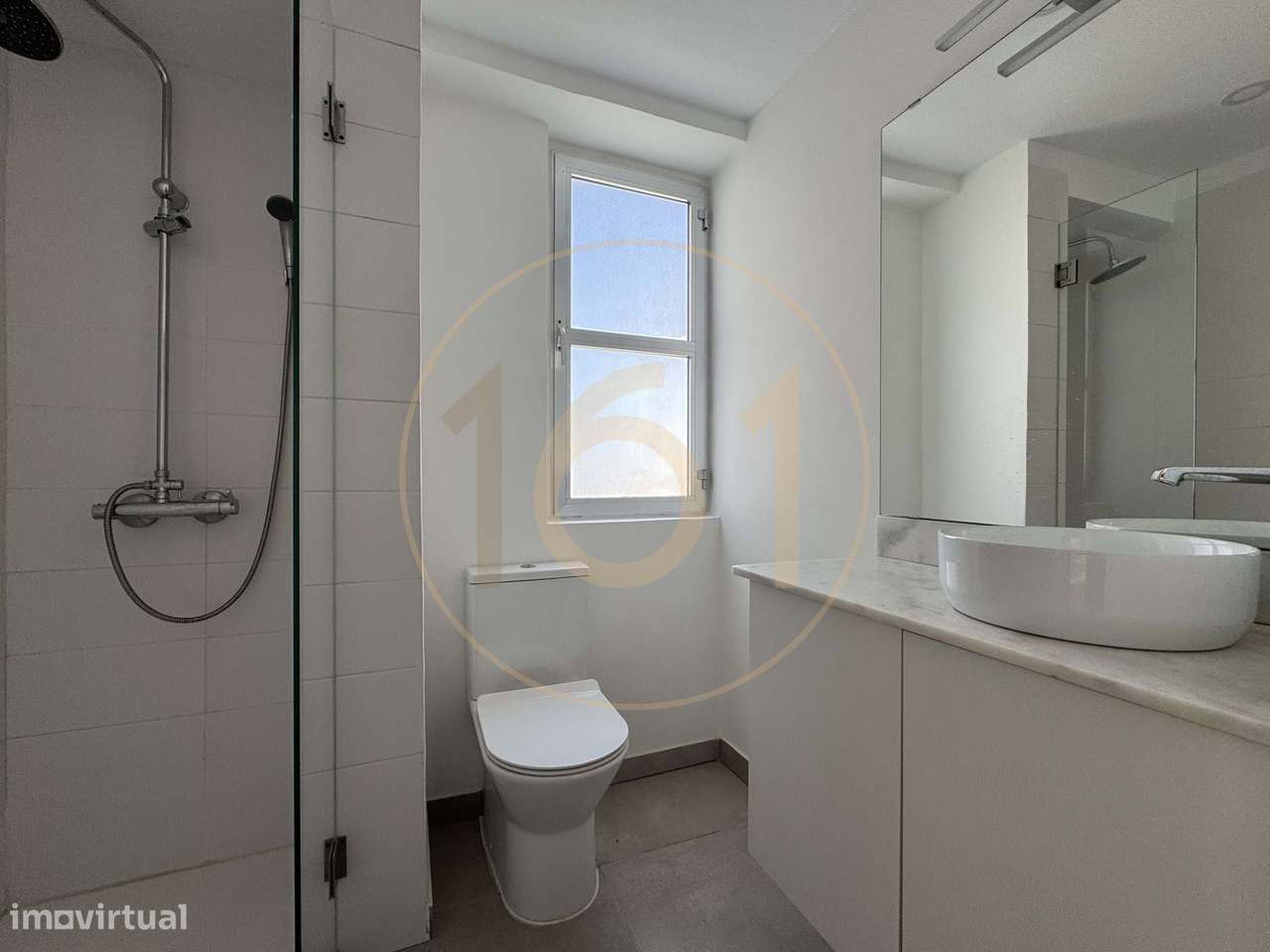 Apartamento T3 com varanda, para venda , no Porto-21