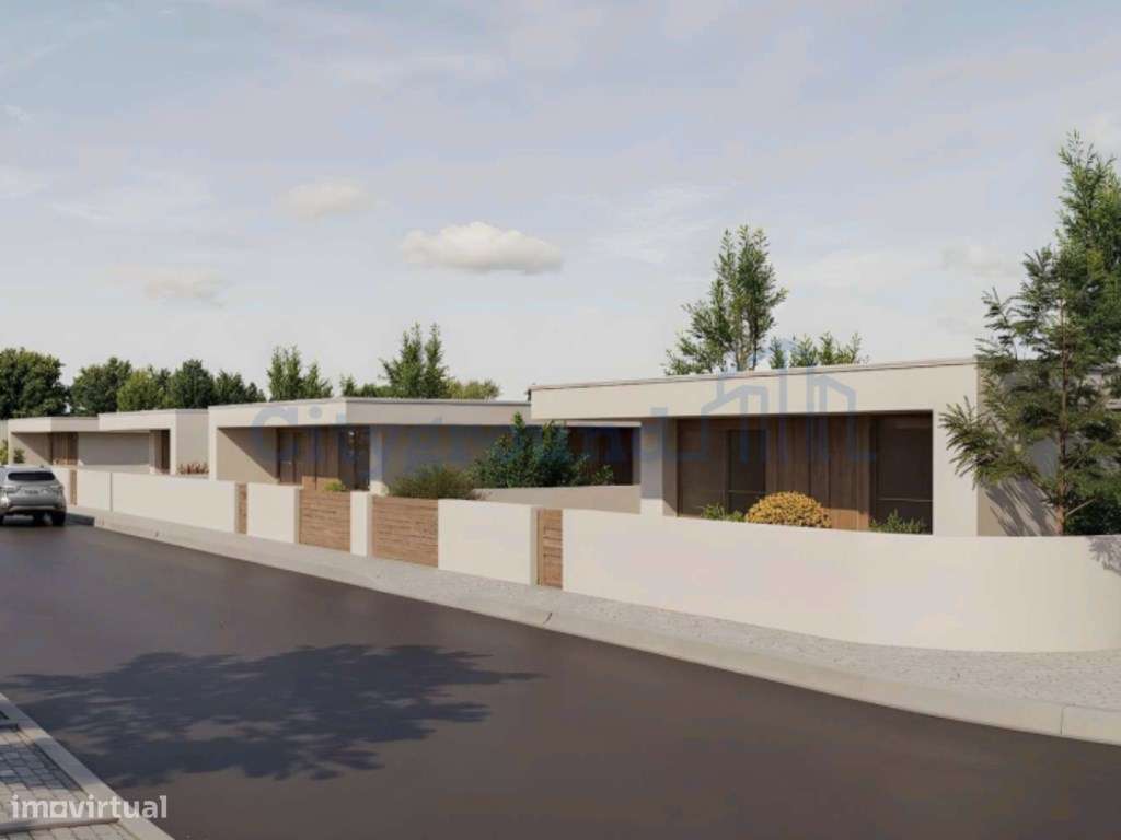 Moradia V3 com piscina no Nadadouro-5
