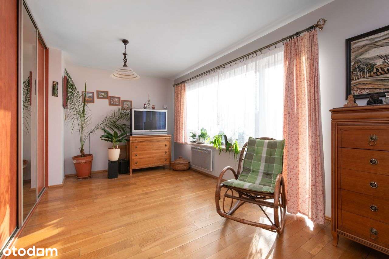 Skrajny szereg| Spokojna okolica| Słoneczne-9