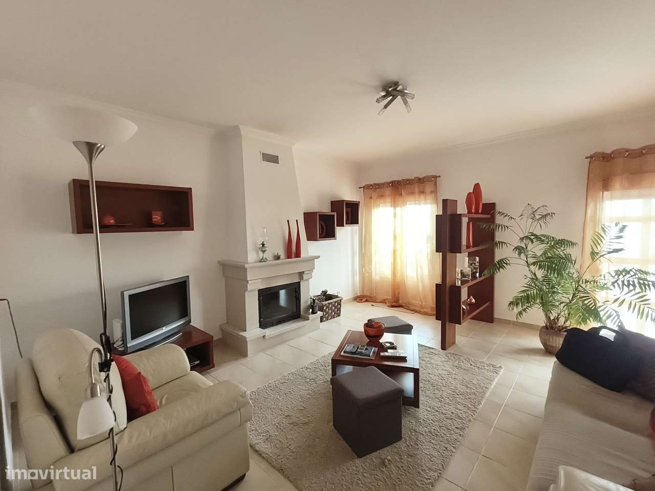 Apartamento T2 com Garagem BOX em Almeirim-10