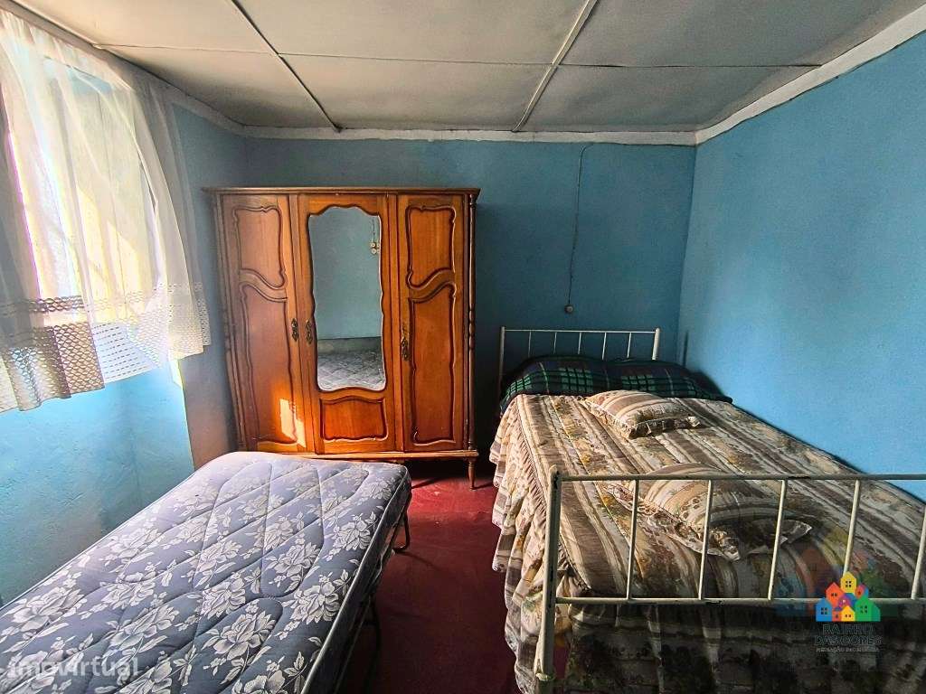 Moradia T4 com terreno junto aos acessos da A23-6