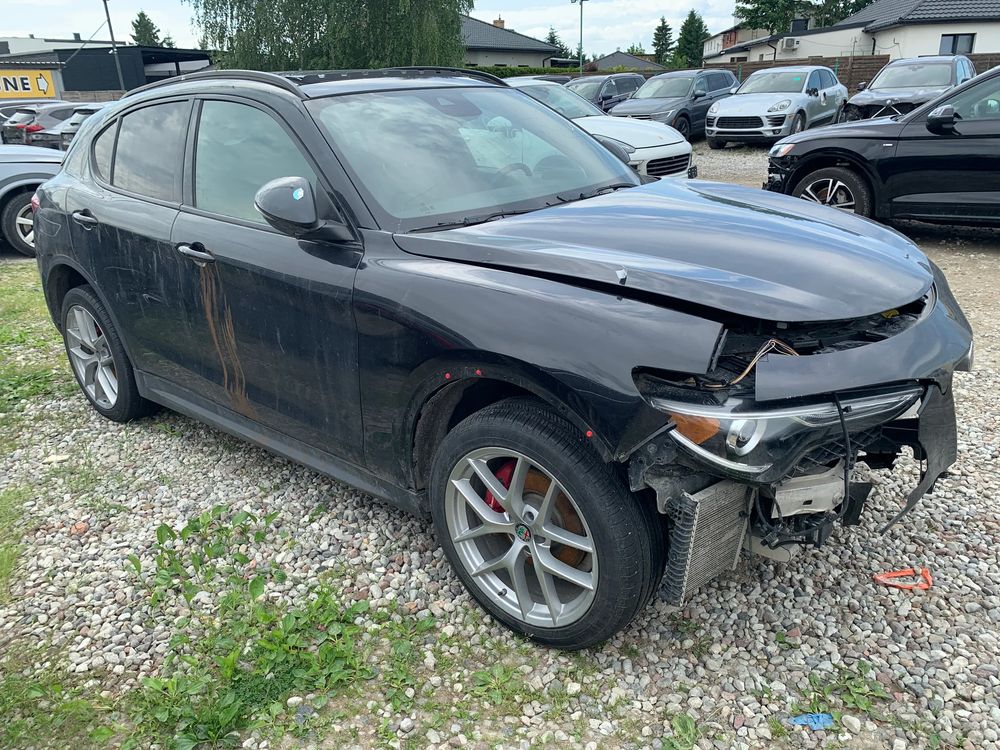 Alfa Romeo Stelvio 2.0 Turbo 16V AT8-Q4 Executive 2018