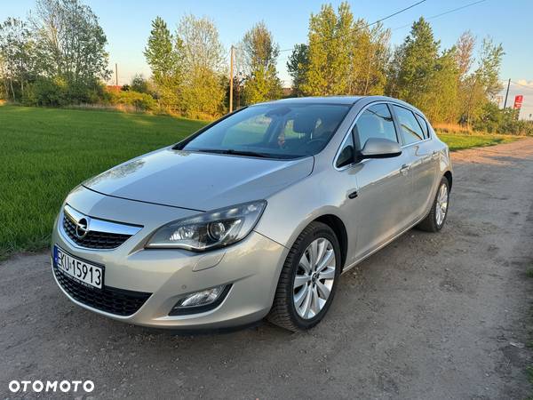 Opel Astra IV 1.6 Cosmo - 1