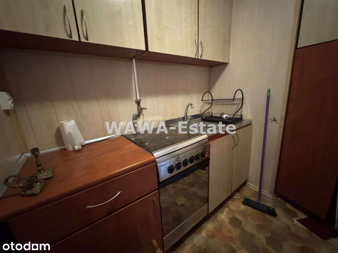 Ochota. Dwa pokoje. Do remontu. - Pełny obrazek: 4/13