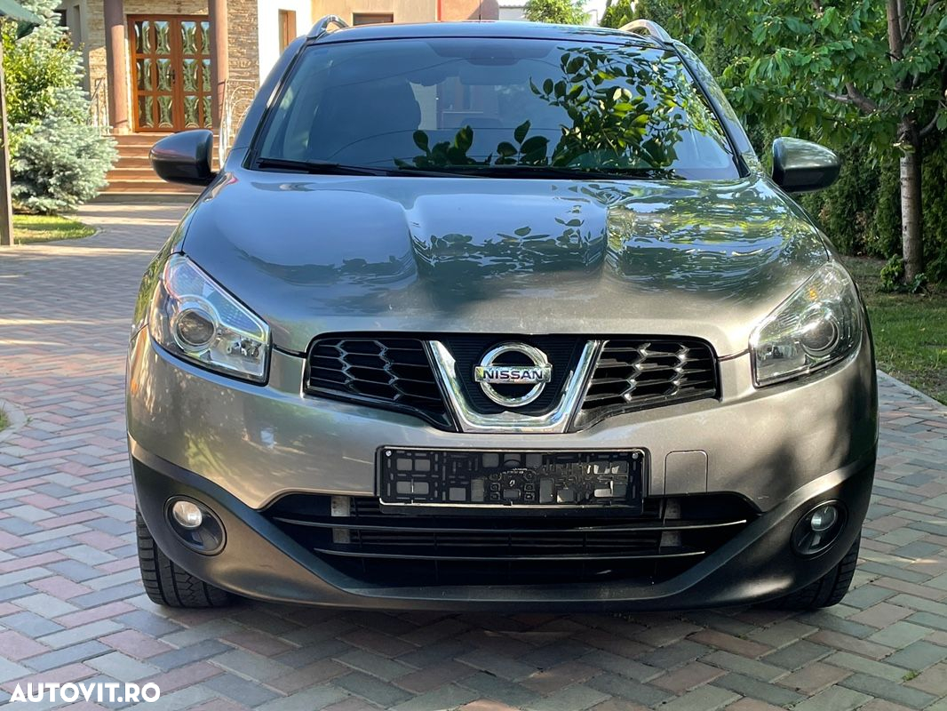 Nissan Qashqai 2.0 dCi DPF 4x4 Aut tekna - 2